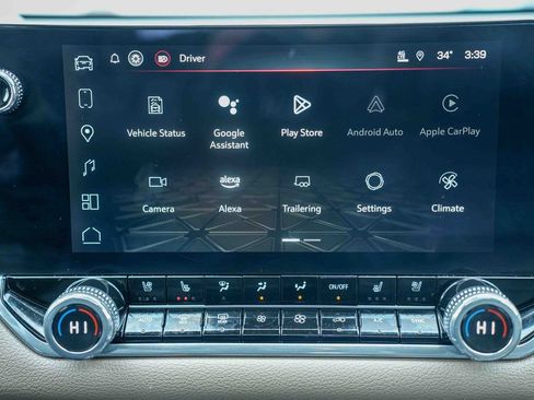 Used 2024 GMC Canyon Denali image 38