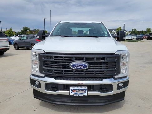 New 2026 Ford F250 XL w/ XL Chrome Package image 5