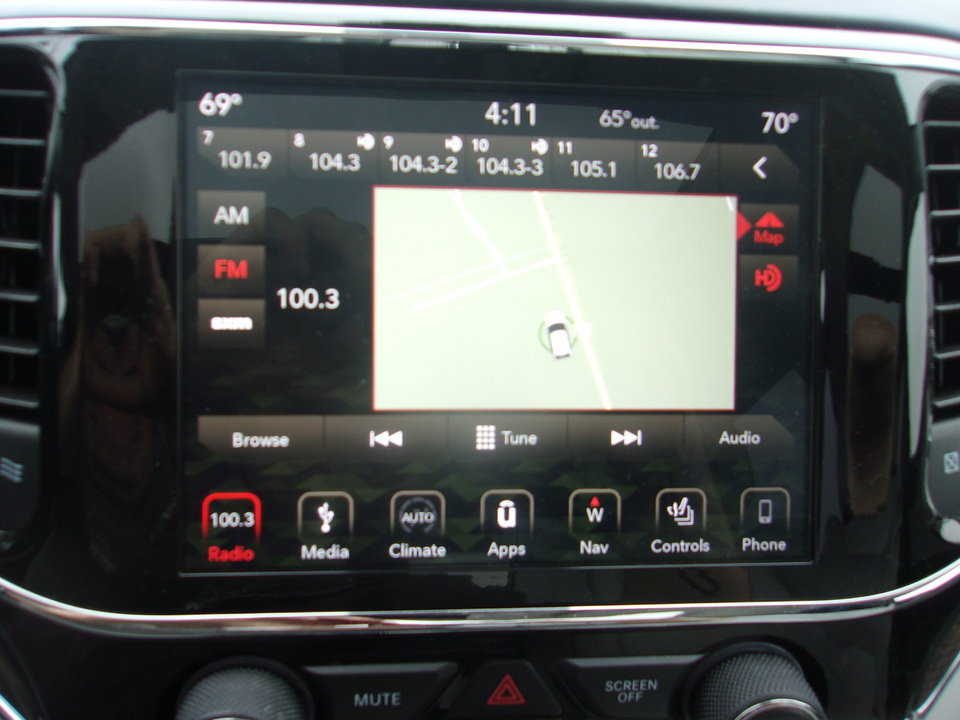Used 2019 Jeep Grand Cherokee Summit AWD/4WD image 13