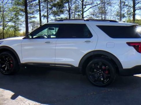 Used 2020 Ford Explorer ST w/ ST Street Pack AWD/4WD image 7