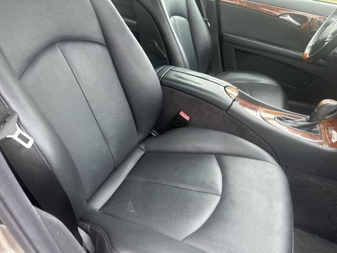 Used 2005 Mercedes-Benz E 320 Sedan image 11