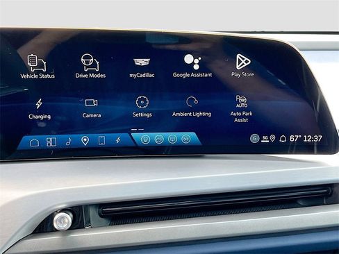 New 2026 Cadillac Vistiq Premium Luxury w/ LPO, Floor Liner Package image 15