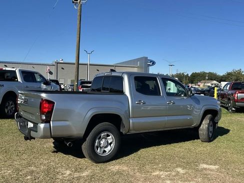 Used 2023 Toyota Tacoma SR image 7
