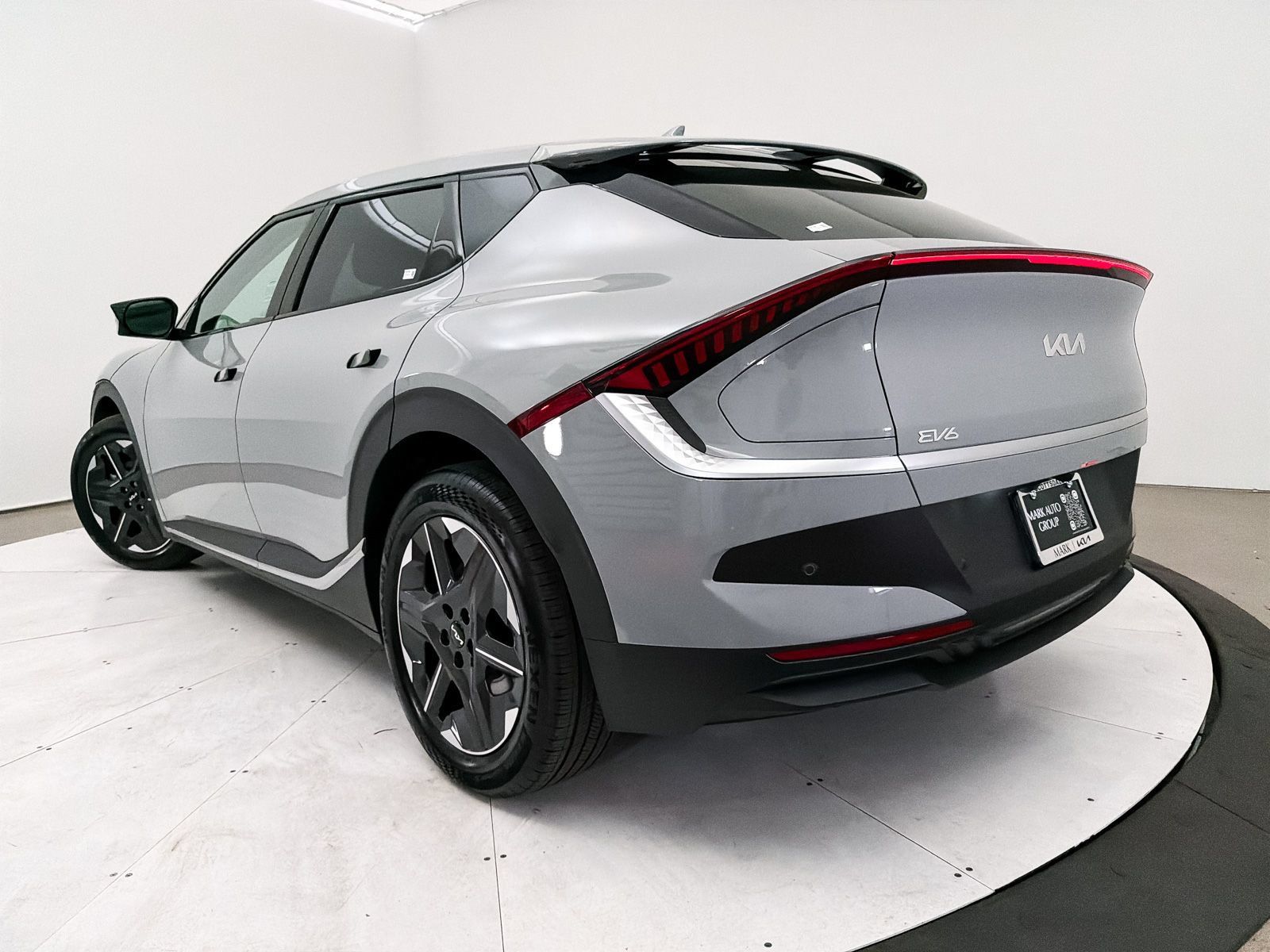 Used 2025 Kia EV6 Light RWD image 8