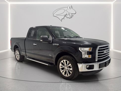 Used 2015 Ford F150 XLT w/ Equipment Group 302A Luxury image 7