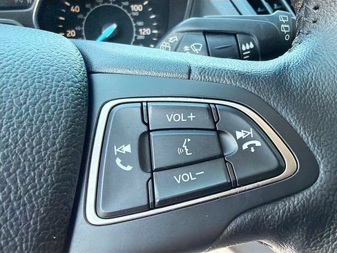 Used 2019 Ford Escape SEL AWD/4WD image 13