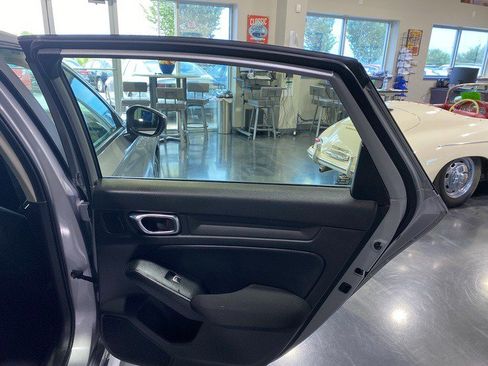 Used 2022 Honda Civic EX image 18