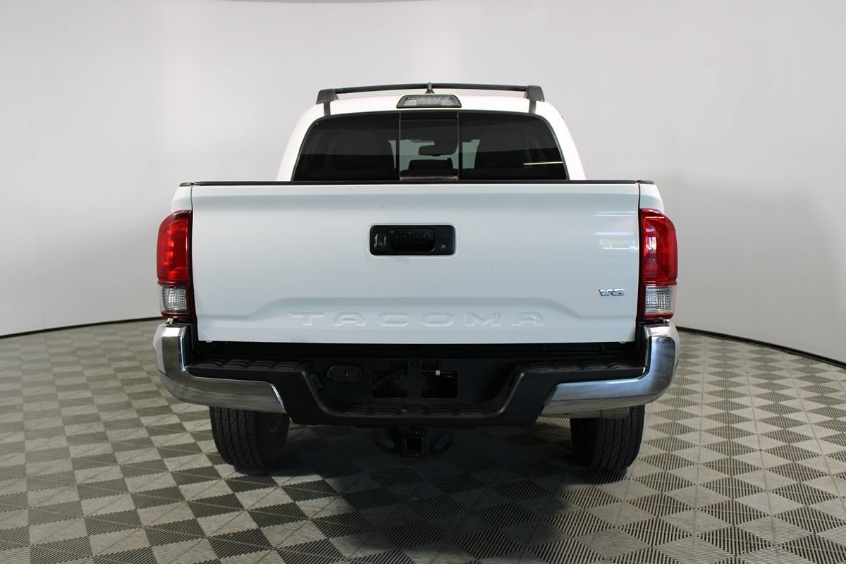 Used 2018 Toyota Tacoma SR5 RWD image 36