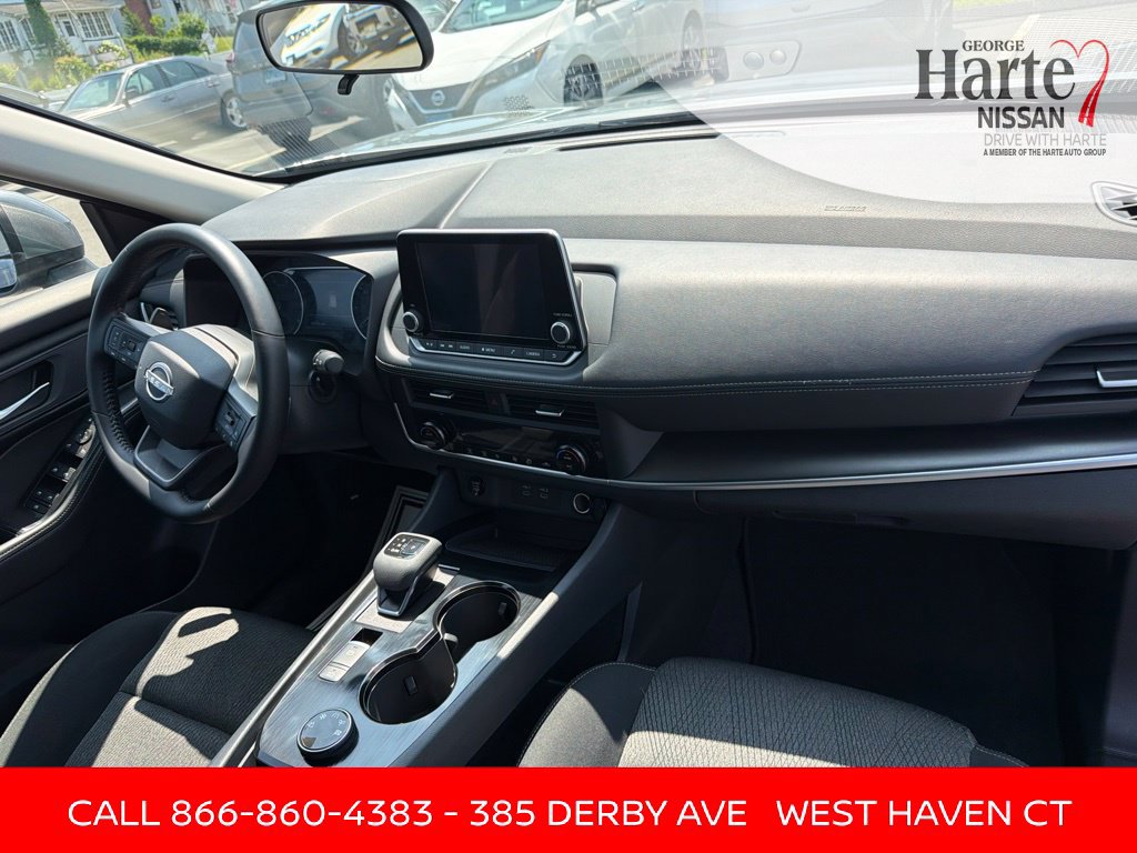 Certified 2026 Nissan Rogue SV AWD/4WD image 33
