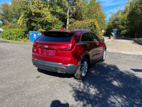 Used 2021 Cadillac XT4 Luxury w/ Cold Weather Package image 5