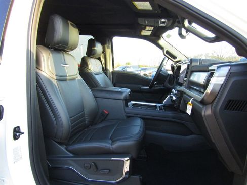 New 2026 Ford F250 Platinum w/ FX4 Off-Road Package image 20