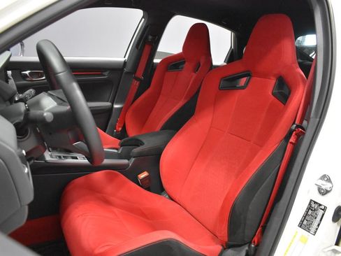 Used 2025 Honda Civic Type R image 5
