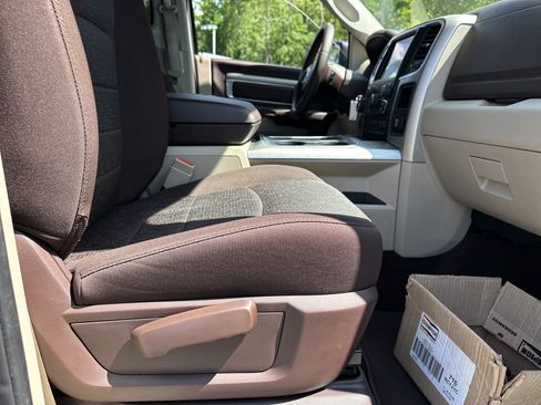 Used 2017 RAM 1500 Big Horn image 15