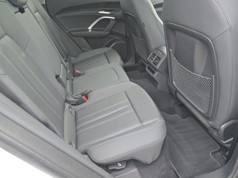 Certified 2025 Audi Q5 Premium w/ Convenience Package image 20