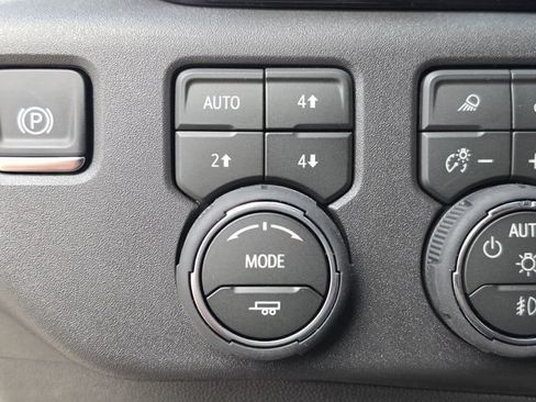 New 2026 Chevrolet Silverado 1500 ZR2 AWD/4WD image 31