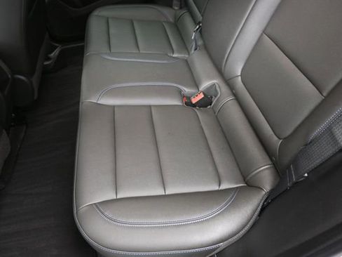 Used 2024 Buick Envista Sport Touring w/ Convenience I Package FWD image 21