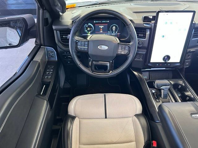 Used 2023 Ford F150 Lightning Platinum AWD/4WD image 13