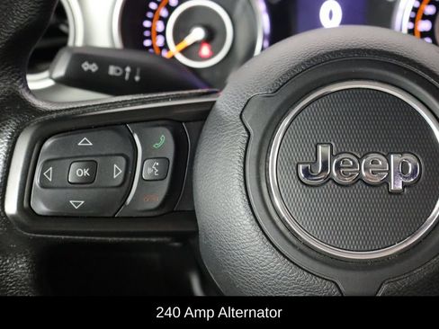 Used 2021 Jeep Wrangler Sport AWD/4WD image 8