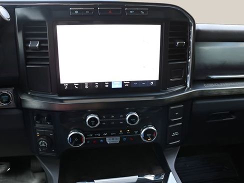 Used 2023 Ford F350 Lariat image 22