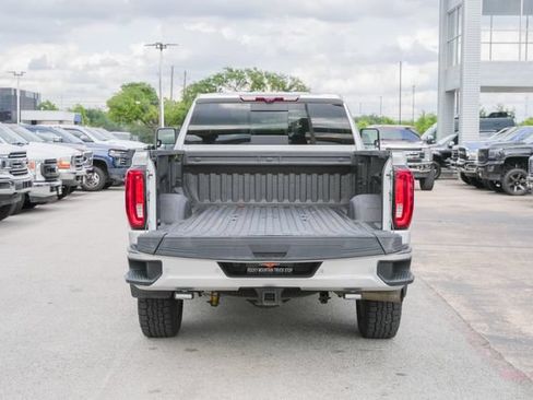 Used 2020 GMC Sierra 3500 Denali w/ Denali Ultimate Package AWD/4WD image 10