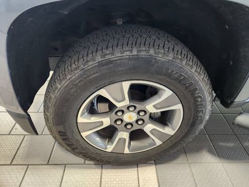 Used 2019 Chevrolet Colorado Z71 RWD image 8