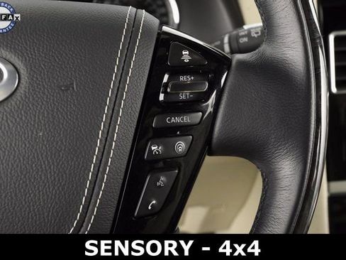 Used 2024 INFINITI QX80 Sensory image 31
