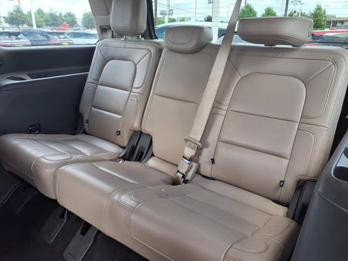 Used 2022 Lincoln Navigator Reserve RWD image 27