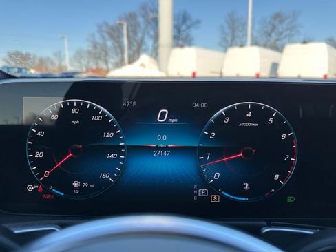 Certified 2022 Mercedes-Benz GLB 250 4MATIC image 19