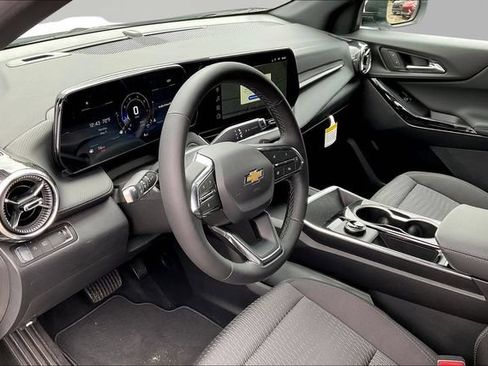 New 2026 Chevrolet Equinox LT FWD image 7