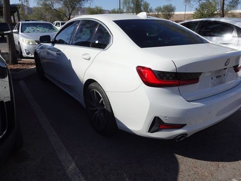 Used 2020 BMW 330i Sedan w/ Driving Assistance Package RWD image 2