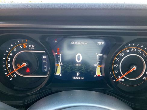 Used 2026 Jeep Gladiator Rubicon AWD/4WD image 7