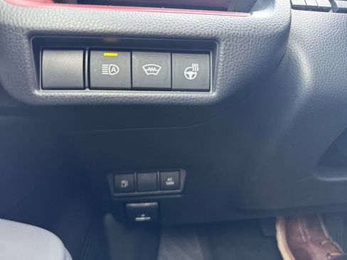 Used 2023 Toyota Prius Prime FWD image 28