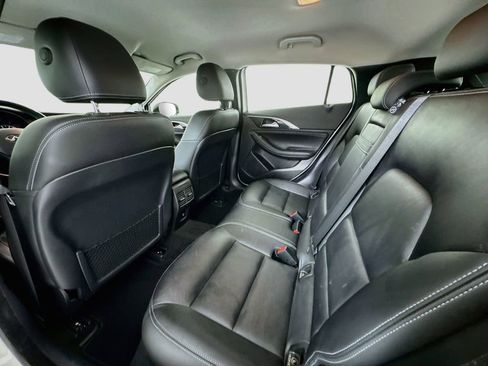 Used 2018 INFINITI QX30 AWD image 16