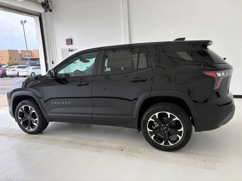 New 2027 Chevrolet Equinox LT w/ LPO, Floor Liner Package FWD image 17