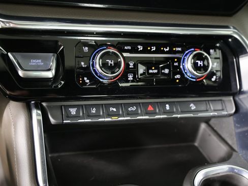 Certified 2025 GMC Sierra 3500 Denali w/ Denali Reserve Package image 18