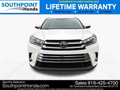 Used 2017 Toyota Highlander Limited image 2