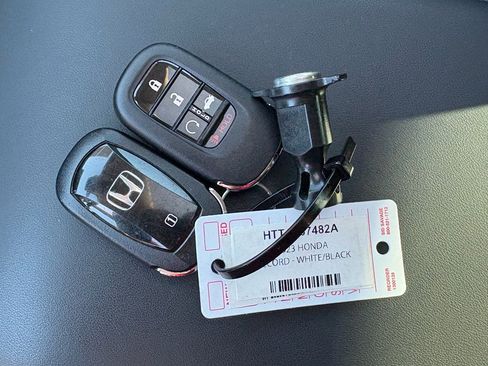 Certified 2023 Honda Accord Touring image 35