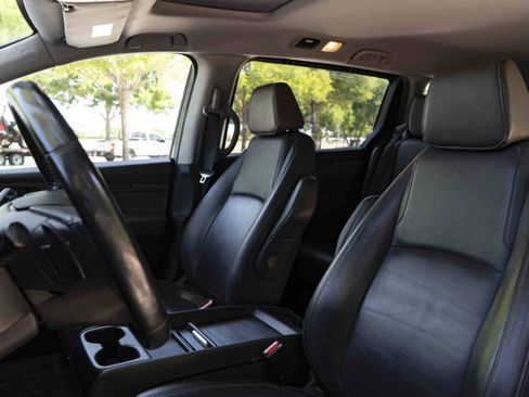 Used 2022 Honda Odyssey EX-L image 17
