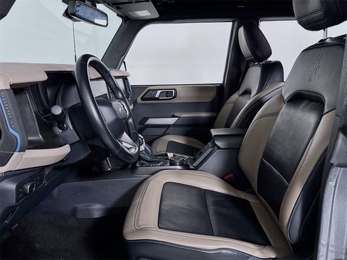 Used 2021 Ford Bronco Wildtrak image 12