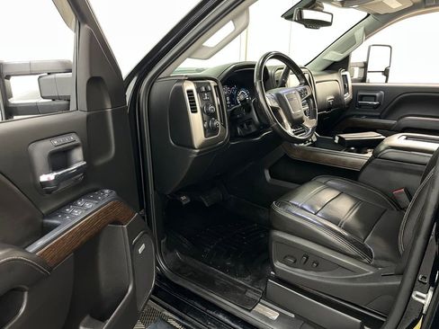 Used 2018 GMC Sierra 3500 Denali AWD/4WD image 27
