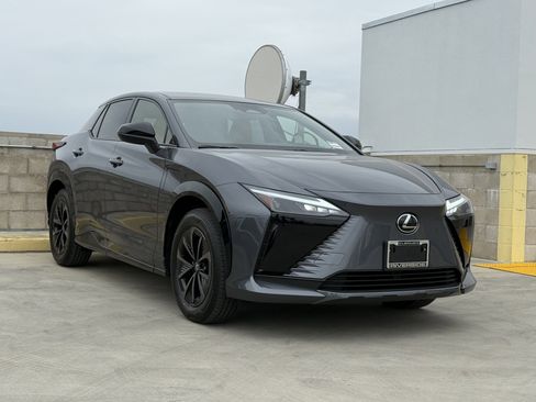 New 2026 Lexus RZ 350e 2WD image 2