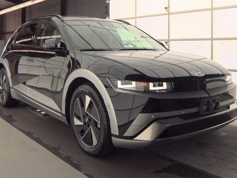 Used 2025 Hyundai Ioniq 5 Limited image 3