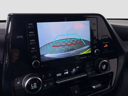 Used 2022 Toyota Highlander XSE AWD/4WD image 15