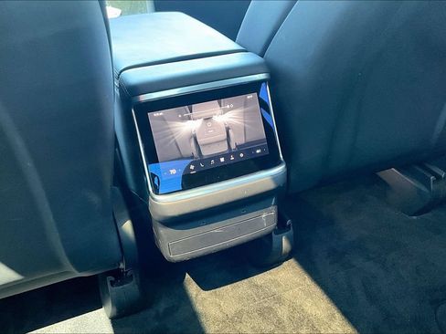 Used 2022 Tesla Model X AWD/4WD image 10