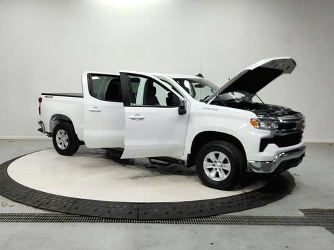 Used 2025 Chevrolet Silverado 1500 LT w/ Work Truck Package AWD/4WD image 10