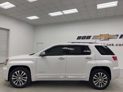 Used 2017 GMC Terrain Denali image 8