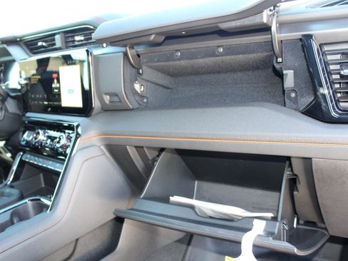 Used 2025 GMC Sierra 2500 AT4 w/ AT4 Premium Plus Package image 60