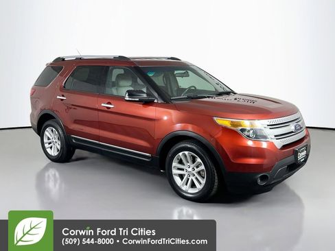 Used 2014 Ford Explorer XLT FWD image 1