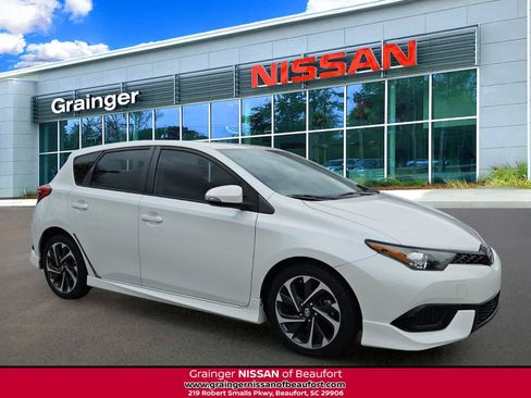 Used 2016 Scion iM FWD image 1
