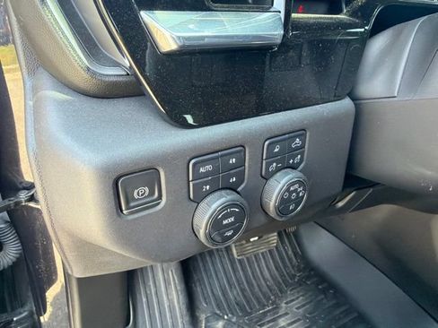 Used 2022 Chevrolet Silverado 1500 RST w/ All Star Edition Plus AWD/4WD image 15